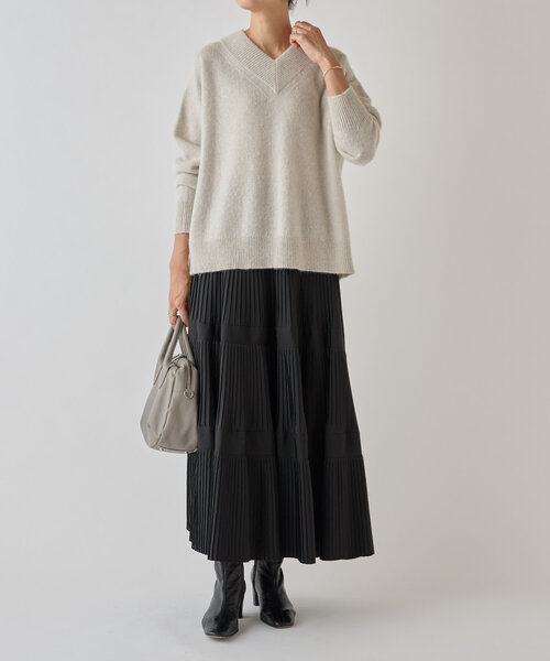 ビアズリー Vネックラメプルオーバー Vネックラメプルオーバー（ニット/セーター）｜BEARDSLEY（ビアズリー