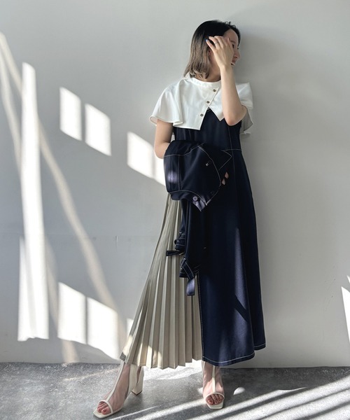 NICOLE CLUB(ニコル クラブ)の「ケープ風デザインブラウス(シャツ/ブラウス・レディース・オフホワイト/グレー/ブルー・MEDIUM)」の12枚目の写真