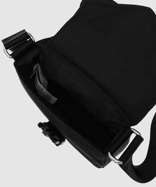 GANNI(ガニー)の「Recycled Tech Mini Satchel(ショルダーバッグ・レディース・ブラック・OS/ONE SIZE)」の6枚目の写真