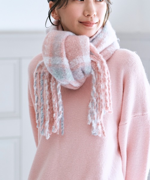 estaa（エスタ）の「【WEB限定】12色展開 洗える フリンジ ボリュームマフラー（マフラー・レディース・ライトグレー/ベージュ/ピンク/グリーン/オフホワイト/ミント/ネイビー/ダークブルー/ブルー系その他/ベビーピンク/ライトピンク/ブルー系その他2・FREE）」の12枚目の写真
