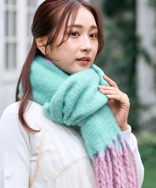 estaa（エスタ）の「【WEB限定】12色展開 洗える フリンジ ボリュームマフラー（マフラー・レディース・ライトグレー/ベージュ/ピンク/グリーン/オフホワイト/ミント/ネイビー/ダークブルー/ブルー系その他/ベビーピンク/ライトピンク/ブルー系その他2・FREE）」の10枚目の写真