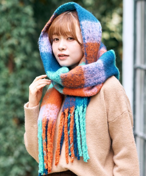 estaa（エスタ）の「【WEB限定】12色展開 洗える フリンジ ボリュームマフラー（マフラー・レディース・ライトグレー/ベージュ/ピンク/グリーン/オフホワイト/ミント/ネイビー/ダークブルー/ブルー系その他/ベビーピンク/ライトピンク/ブルー系その他2・FREE）」の9枚目の写真