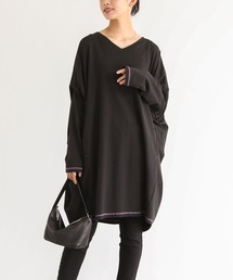 チュニック Tシャツ 長袖 ロング丈」に該当するブラック/黒色系の