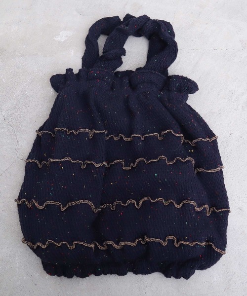 l'atelier du savon（アトリエドサボン）の「カラフルネップ もふもふバッグ（ハンドバッグ・レディース・オフホワイト/ネイビー・FREE）」の2枚目の写真