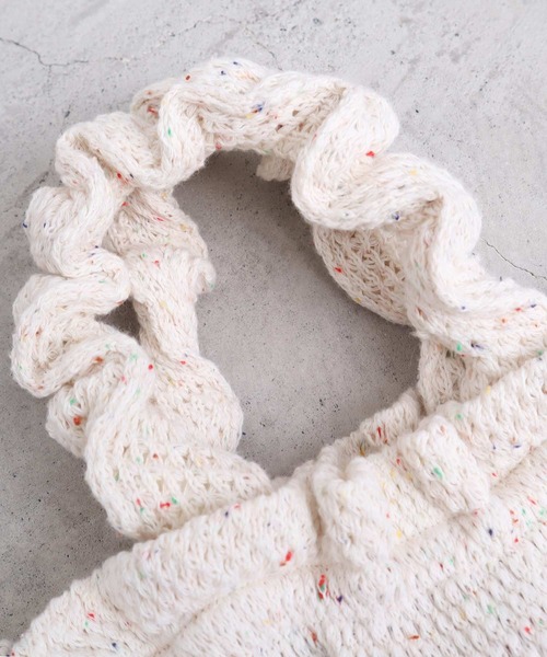 l'atelier du savon（アトリエドサボン）の「カラフルネップ もふもふバッグ（ハンドバッグ・レディース・オフホワイト/ネイビー・FREE）」の4枚目の写真