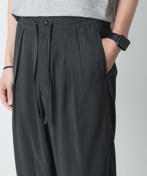 ATTACHMENT（アタッチメント）の「CU/RY フィブリルタフタ イージートラウザーズ / CU/RY FIBRIL TAFFETA EASY TROUSERS（スラックス・メンズ・ブラック/ダークグレー・1/2/3）」の4枚目の写真