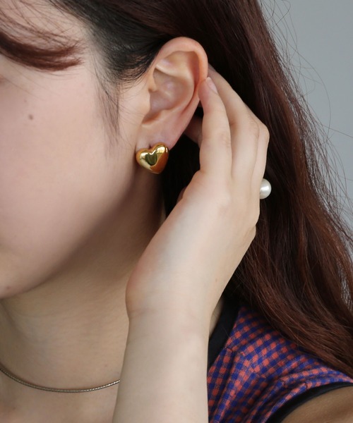 セール】[stainless]ステンレス・両面ハート ワンタッチピアス〈金属 