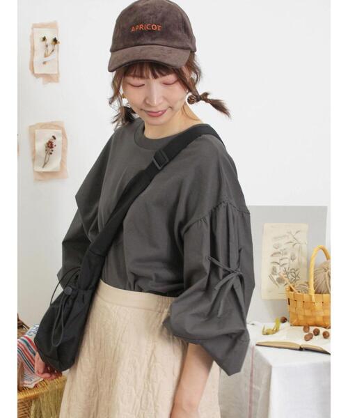 Samansa Mos2（サマンサ モスモス）の「前後2WAY袖りぼんプルオーバー（Tシャツ/カットソー・レディース・カーキ/ベージュ/ブラック・F）」の4枚目の写真