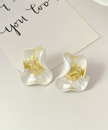 ペタルフラワーデザインピアス