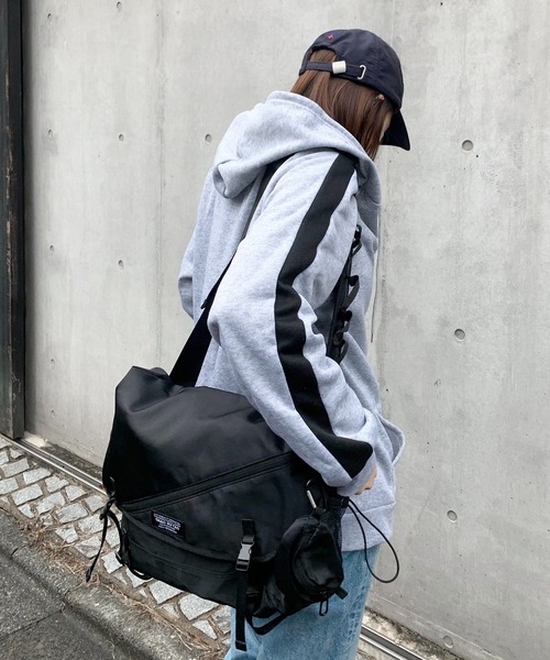 DIESEL メッセンジャーバッグ チェック ワンショルダー ZERO CRASH ショルダーバッグ レディース ボディバッグ a4