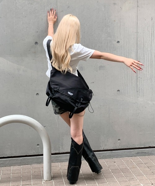 セール】【A4サイズ対応】ナイロンワンショルダー 多機能