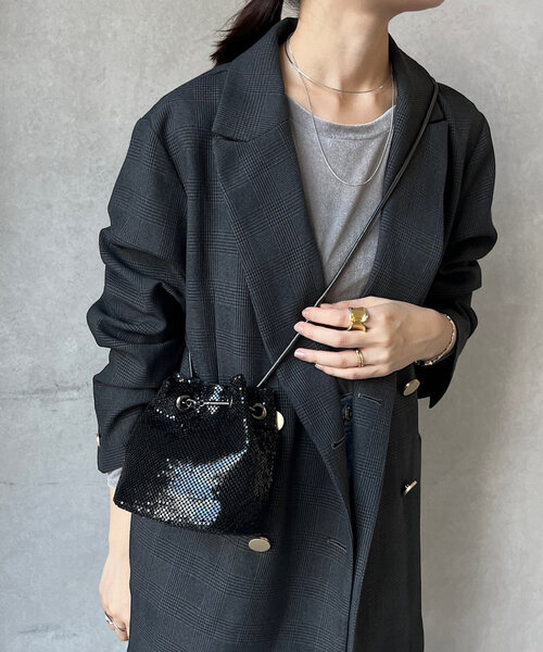 DouDou（ドゥドゥ）の「メタリック巾着（ショルダーバッグ・レディース・ブラック/シルバー/ゴールド・FREE）」の4枚目の写真