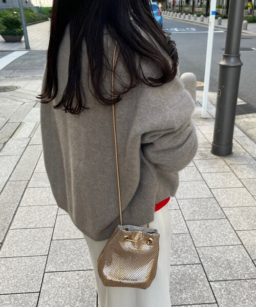 DouDou（ドゥドゥ）の「メタリック巾着（ショルダーバッグ・レディース・ブラック/シルバー/ゴールド・FREE）」の10枚目の写真