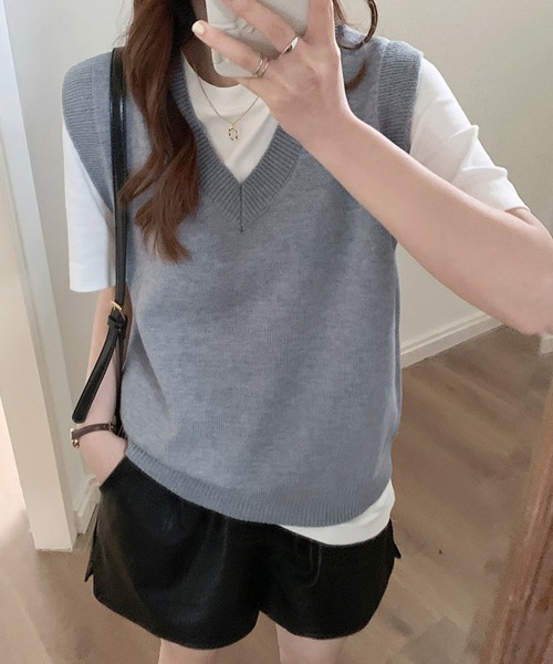 Miniministore(ミニミニストア)の「ニットベスト Vネック 重ね着 春秋冬(ベスト・レディース・ベージュ/ピンク/グレー/アイボリー/ブラック/ライトベージュ・FREE)」の3枚目の写真