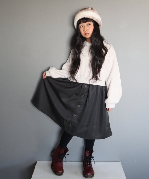 ikka（イッカ）の「フクレジャカードドッキングスカートワンピース（120~160cm）（ワンピース・キッズ・ブラック/ベージュ・120/130/140/150/160）」の17枚目の写真