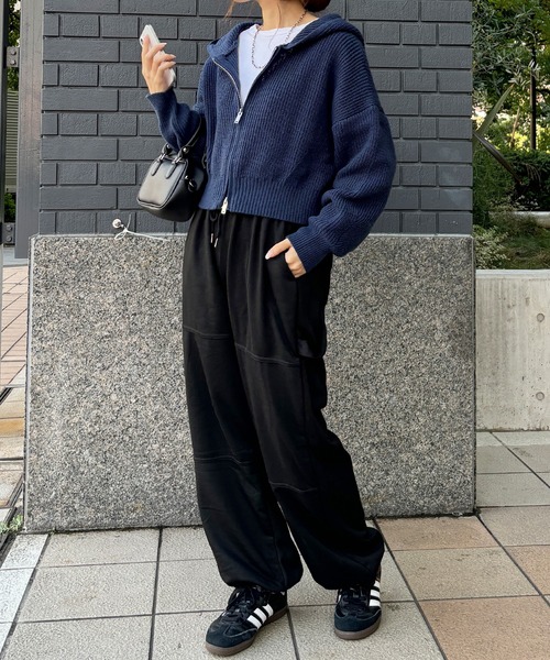 ISOOK(アイスー)の「【ISOOK / アイスー】シームデザインスウェットパンツ / ジョガーパンツ ワイドパンツ バレルパンツ ブロークコア ZOZOTOWN限定(スウェットパンツ・レディース・ブラック/グレー・FREE)」の13枚目の写真