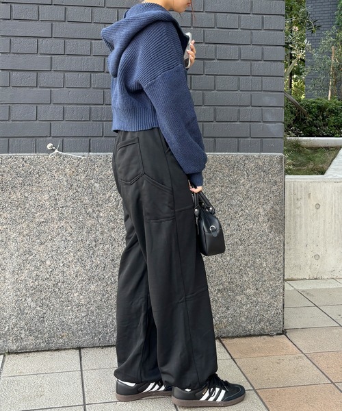 ISOOK(アイスー)の「【ISOOK / アイスー】シームデザインスウェットパンツ / ジョガーパンツ ワイドパンツ バレルパンツ ブロークコア ZOZOTOWN限定(スウェットパンツ・レディース・ブラック/グレー・FREE)」の11枚目の写真