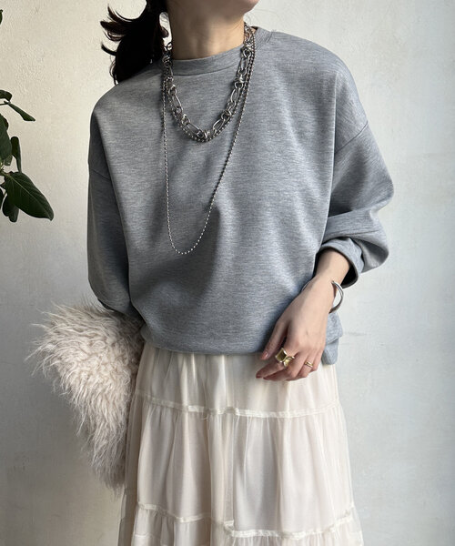 DouDou(ドゥドゥ)の「【WEB限定】ダンボールランタンスリーブプルオーバー(Tシャツ/カットソー・レディース・ブラック/グレー/アイボリー・FREE)」の1枚目の写真