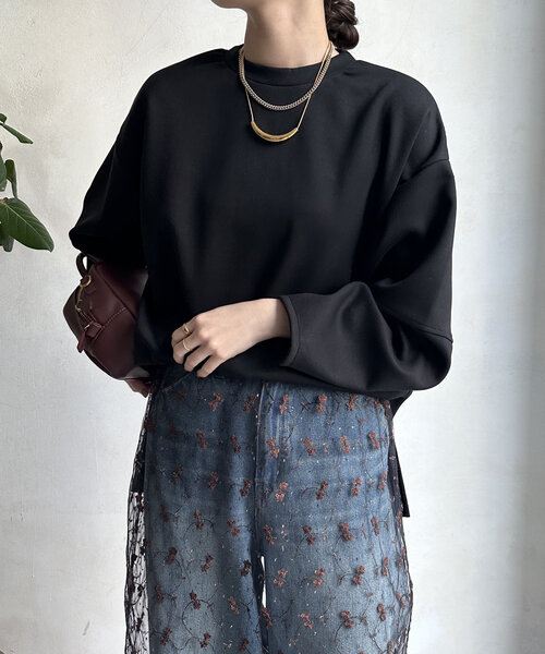 DouDou(ドゥドゥ)の「【WEB限定】ダンボールランタンスリーブプルオーバー(Tシャツ/カットソー・レディース・ブラック/グレー/アイボリー・FREE)」の19枚目の写真