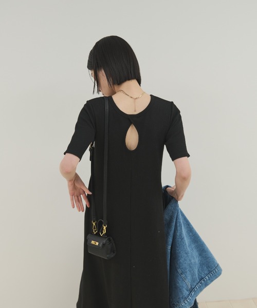 Shelly island（シェリーアイランド）の「カップ付バックデザインサーマルワンピ（ワンピース・レディース・ブラック/チャコールグレー・FREE）」の7枚目の写真