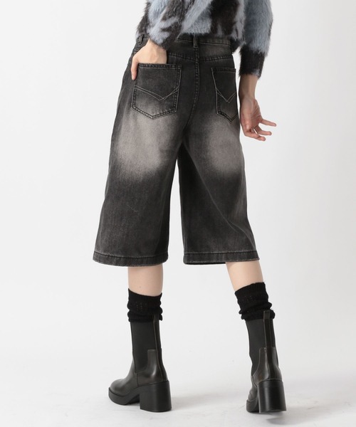 FOREVER 21（フォーエバー トゥエンティーワン）の「【2025SS】加工デニムハーフパンツ（デニムパンツ・レディース・ブルー/ブラック・MEDIUM/SMALL）」の10枚目の写真