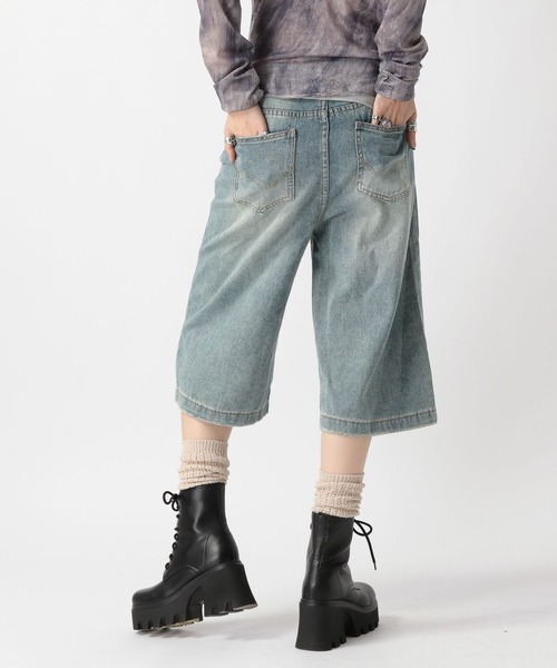 FOREVER 21（フォーエバー トゥエンティーワン）の「【2025SS】加工デニムハーフパンツ（デニムパンツ・レディース・ブルー/ブラック・MEDIUM/SMALL）」の5枚目の写真