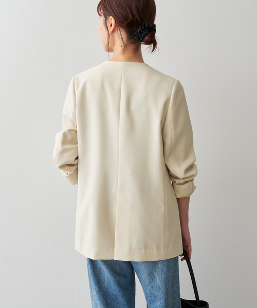 Spick & Span(スピックアンドスパン)の「パウダーツイルノーカラージャケット(ノーカラージャケット・レディース・アイボリー/チャコールグレー・36/38)」の14枚目の写真