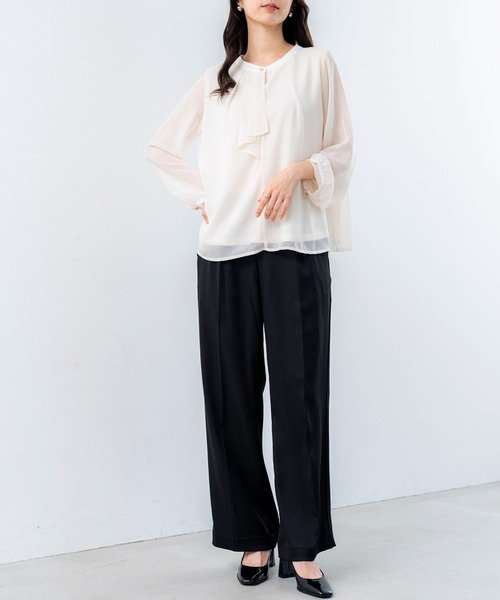 ANNA LUNA(アンナルナ)の「【ANNA LUNA】オケージョン にも◎ 裏地付き で 透けない ボータイブラウス!(シャツ/ブラウス・レディース・ベージュ/オフホワイト・MEDIUM)」の15枚目の写真