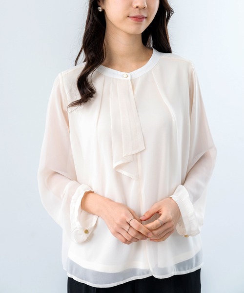 ANNA LUNA(アンナルナ)の「【ANNA LUNA】オケージョン にも◎ 裏地付き で 透けない ボータイブラウス!(シャツ/ブラウス・レディース・ベージュ/オフホワイト・MEDIUM)」の22枚目の写真