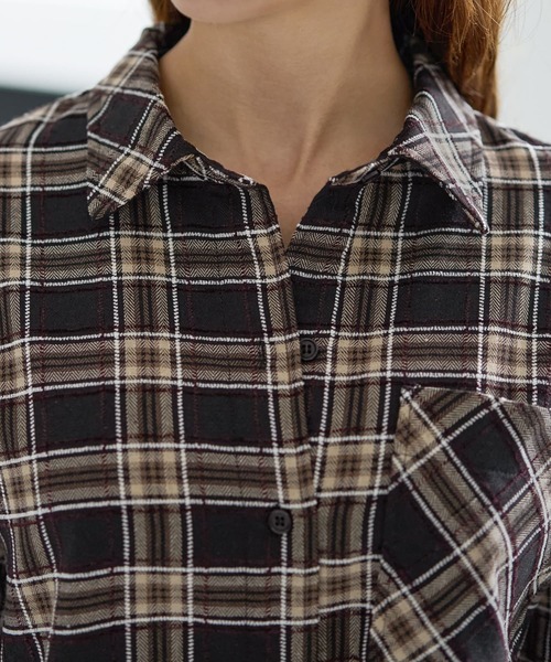 STYLE DELI(スタイルデリ)の「立体ステッチチェック柄シャツ(シャツ/ブラウス・レディース・ブラック系その他/ベージュ系その他・FREE)」の4枚目の写真
