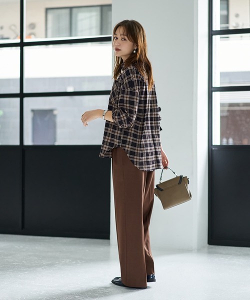 STYLE DELI(スタイルデリ)の「立体ステッチチェック柄シャツ(シャツ/ブラウス・レディース・ブラック系その他/ベージュ系その他・FREE)」の5枚目の写真