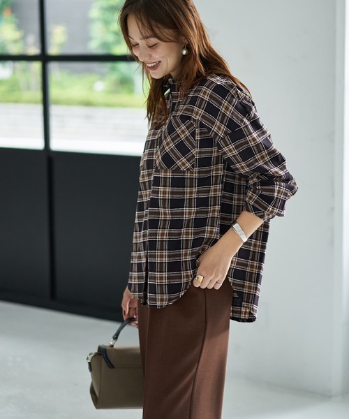 STYLE DELI(スタイルデリ)の「立体ステッチチェック柄シャツ(シャツ/ブラウス・レディース・ブラック系その他/ベージュ系その他・FREE)」の6枚目の写真