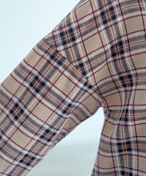 STYLE DELI（スタイルデリ）の「立体ステッチチェック柄シャツ（シャツ/ブラウス・レディース・ブラック系その他/ベージュ系その他・FREE）」の8枚目の写真