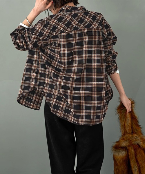 STYLE DELI（スタイルデリ）の「立体ステッチチェック柄シャツ（シャツ/ブラウス・レディース・ブラック系その他/ベージュ系その他・FREE）」の5枚目の写真