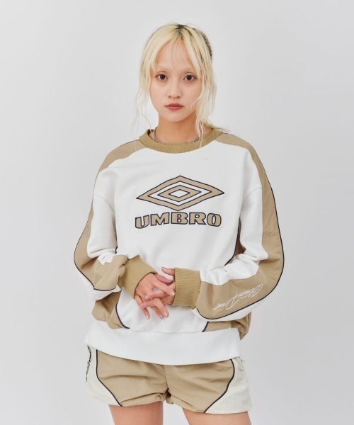完売★新品UMBRO×atmos pink Sweat Topアンブロスウェット セール】UMBRO × atmos pink Sweat Top / アンブロ アトモス