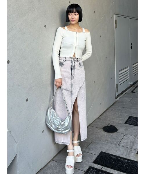 MURUA（ムルーア）の「ロゴモチーフギャザーショルダーバッグ（ショルダーバッグ・レディース・ブラック/シルバー・FREE）」の17枚目の写真