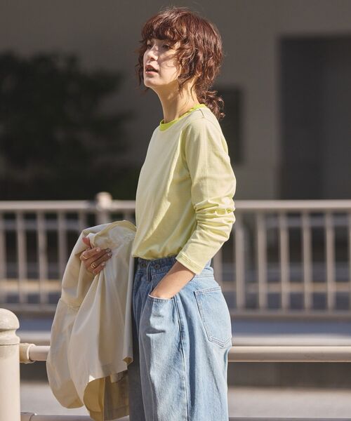 AMERICAN HOLIC(アメリカンホリック)の「クルーネックカットプルオーバー(Tシャツ/カットソー・レディース・オフホワイト/ブラック/イエロー/レッド・L/M/S)」の8枚目の写真