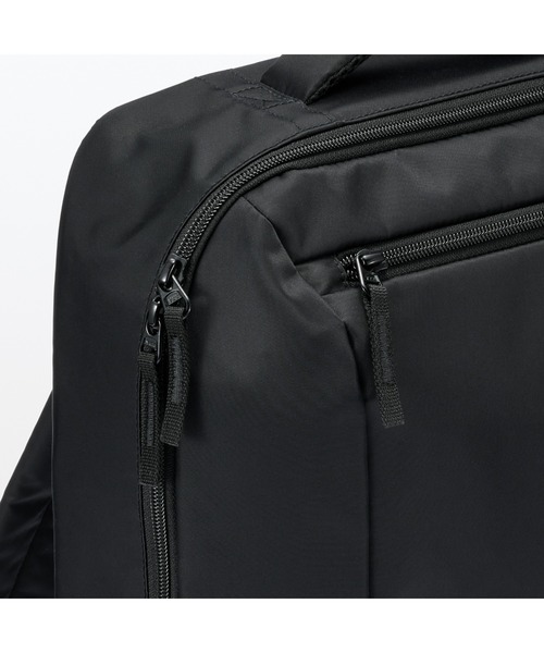無印良品（ムジルシリョウヒン）の「肩の負担を軽くする　撥水ナイロンビジネスリュックサック（バックパック/リュック・レディース・ブラック・FREE）」の6枚目の写真