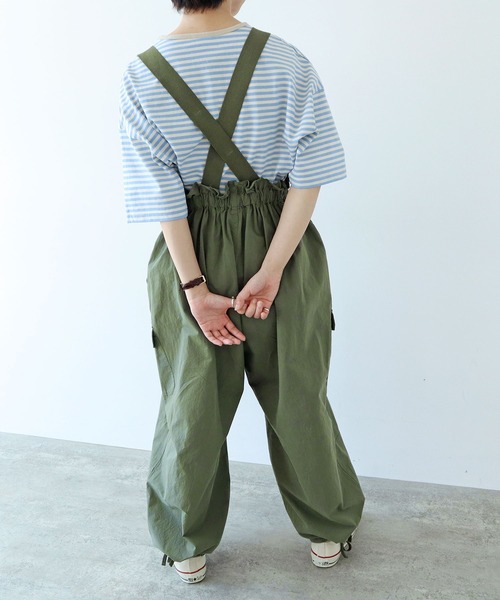 PAR ICI（パーリッシィ）の「ダンプグランジウォッシュ 吊りパンツ（その他パンツ・レディース・チャコールグレー/カーキ・FREE）」の2枚目の写真