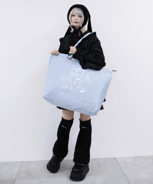 Whinny（ホワイニー）の「Whinny/ホネホネ闇うさぎのデカバッグ（トートバッグ・レディース・サックスブルー/ブラック・FREE）」の4枚目の写真