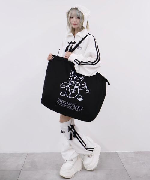 Whinny（ホワイニー）の「Whinny/ホネホネ闇うさぎのデカバッグ（トートバッグ・レディース・サックスブルー/ブラック・FREE）」の3枚目の写真