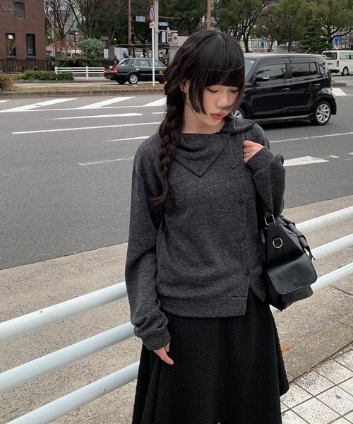 anyonemore（エニワンモア）の「エンボスクエアレイヤードミディスカート（スカート・レディース・ブラック・FREE）」の9枚目の写真