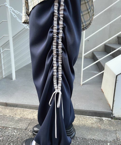 F i.n.t（フィント）の「ドロストリボントラックパンツ/fint　フィント（その他パンツ・レディース・グレー/ネイビー・FREE）」の7枚目の写真