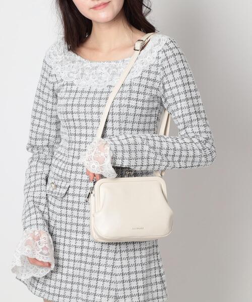 Ober Tashe（オーバータッシェ）の「がま口ミニショルダー（ショルダーバッグ・レディース・シルバー/グリーン/ブラック/アイボリー・FREE）」の2枚目の写真