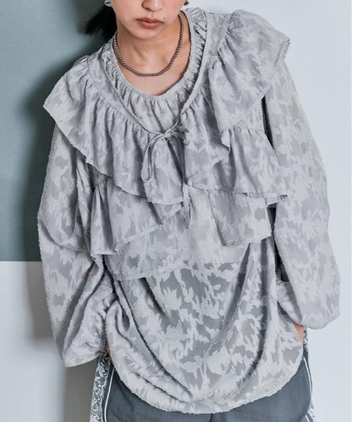 W:Huku（フーク）の「【W:Huku / ジャガード レース】シアー リボン 2way ブラウス（シャツ/ブラウス・レディース・オフホワイト/ブラック/ライトグレー・M/L）」の4枚目の写真