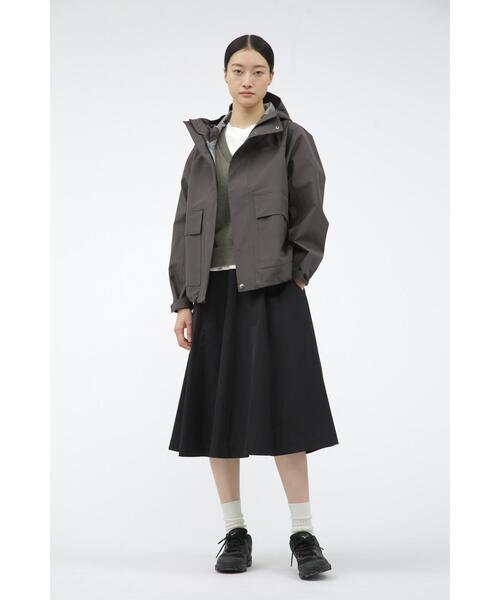 MARGARET HOWELL(マーガレットハウエル)の「SOFT COMPACT COTTON(スカート・レディース・ブラック/グリーン・1/3/0/2)」の12枚目の写真