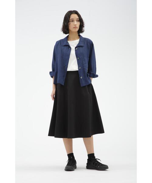 MARGARET HOWELL(マーガレットハウエル)の「SOFT COMPACT COTTON(スカート・レディース・ブラック/グリーン・1/3/0/2)」の10枚目の写真