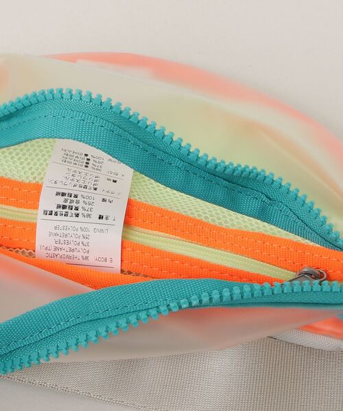 NIKE(ナイキ)の「NIKE NK HERITAGE S WSTPCK - JELLY / ナイキ ヘリテージ S WSTPCK - JELLY 【SP】(ボディバッグ/ウエストポーチ・メンズ・マルチ/パープル/ブルー・ONE SIZE)」の18枚目の写真