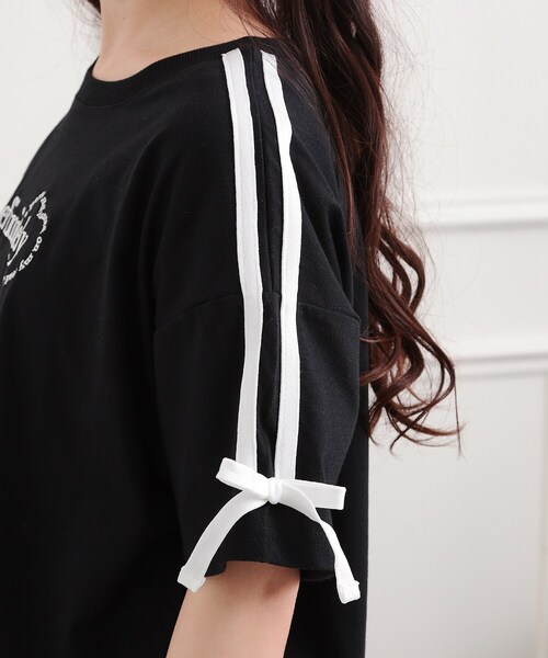 PINK-latte（ピンクラテ）の「袖ラインリボンTシャツ（Tシャツ/カットソー・キッズ・ライトパープル/オフホワイト/ブラック・16/15 /14/13）」の16枚目の写真