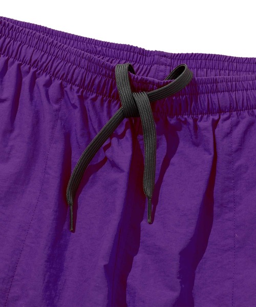 POLeR（ポーラー）の「POLER NYLON WIDE STUFF SHORTS（その他パンツ・メンズ・パープル/ブラック/その他1・L/M）」の4枚目の写真